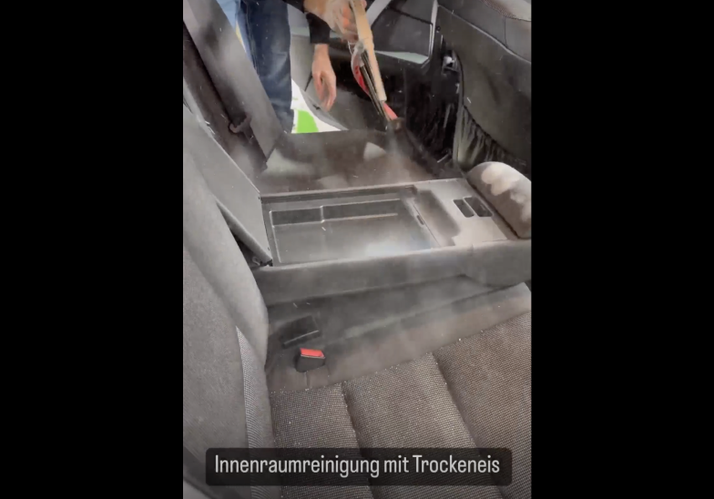 KfZ-Innenraumreinigung mit einem Trockeneisstrahlgerät von Dry Ice Energy